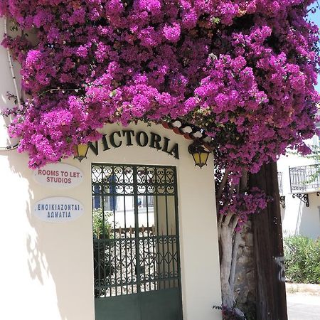 Victoria Studios Spetses Town Extérieur photo