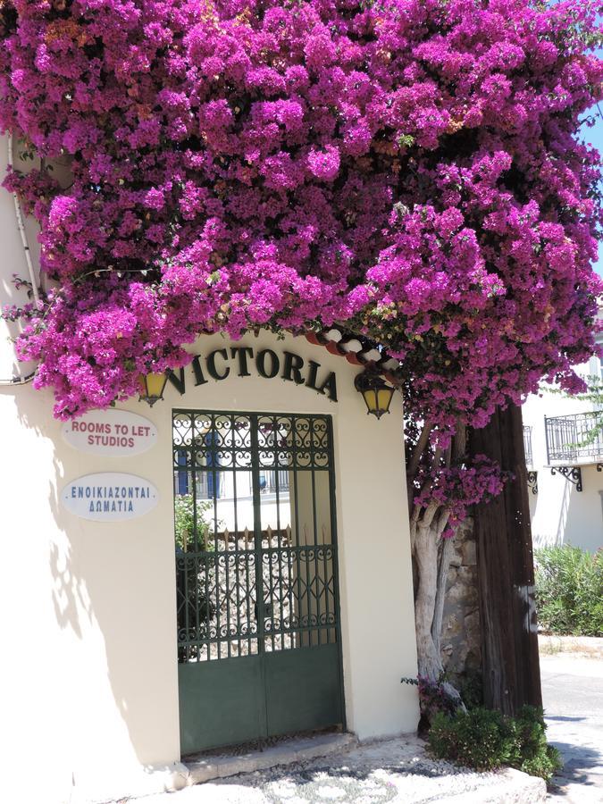 Victoria Studios Spetses Town Extérieur photo